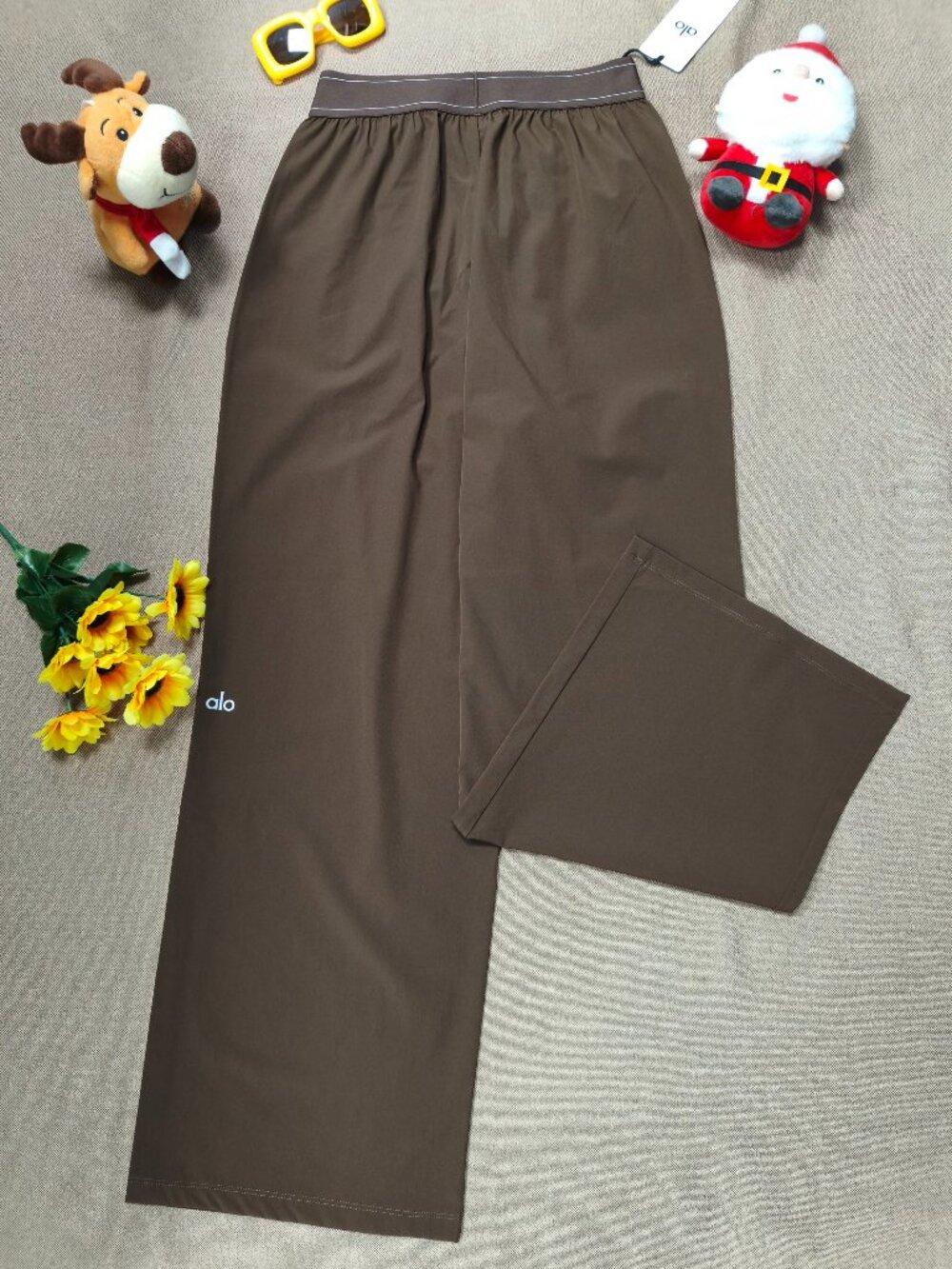 Espresso Alo Yoga Loose Fit Regular Length Trouser S-XS🍀Minimalist Wardrobe🌿 - Picture 4 of 8